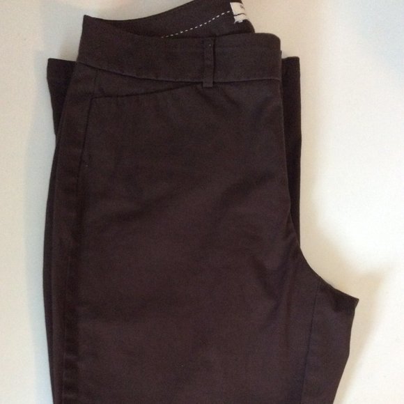 3 Pairs of Pants 1 Pair Brown Dockers 2 Pair Denver Hayes Great Condition - Picture 8 of 8